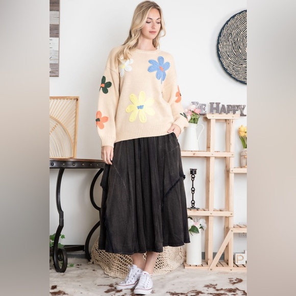 B05 Bluevelvet Floral Embroidered Cream Sweater - Picture 4 of 4